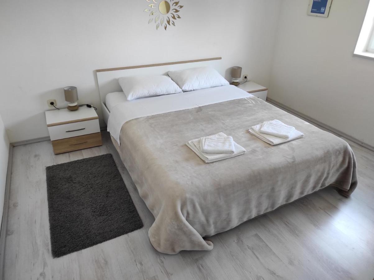 Apartman Eli 2 Rovinj Exterior foto